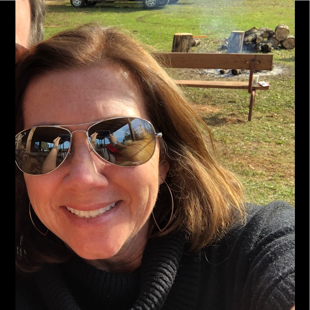 Meet your Posher, Leigh ann